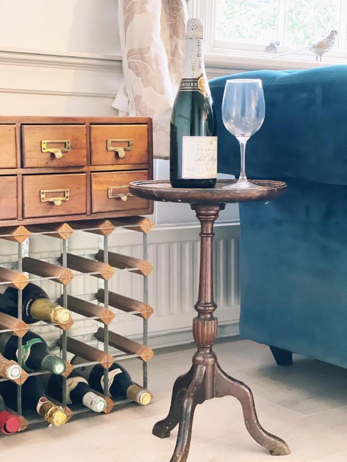 Manor House Of Cheshunt- Historic Villa エクステリア 写真