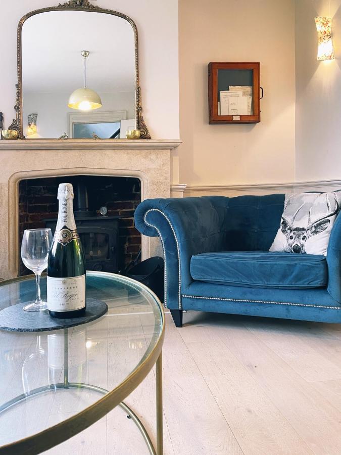 Manor House Of Cheshunt- Historic Villa エクステリア 写真